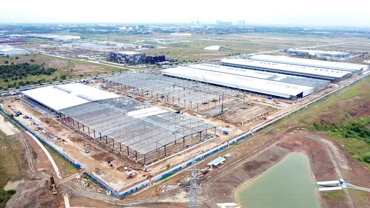 Xây dựng nhà kho thép logistic - Pre Engineered Steel logistic warehouse project